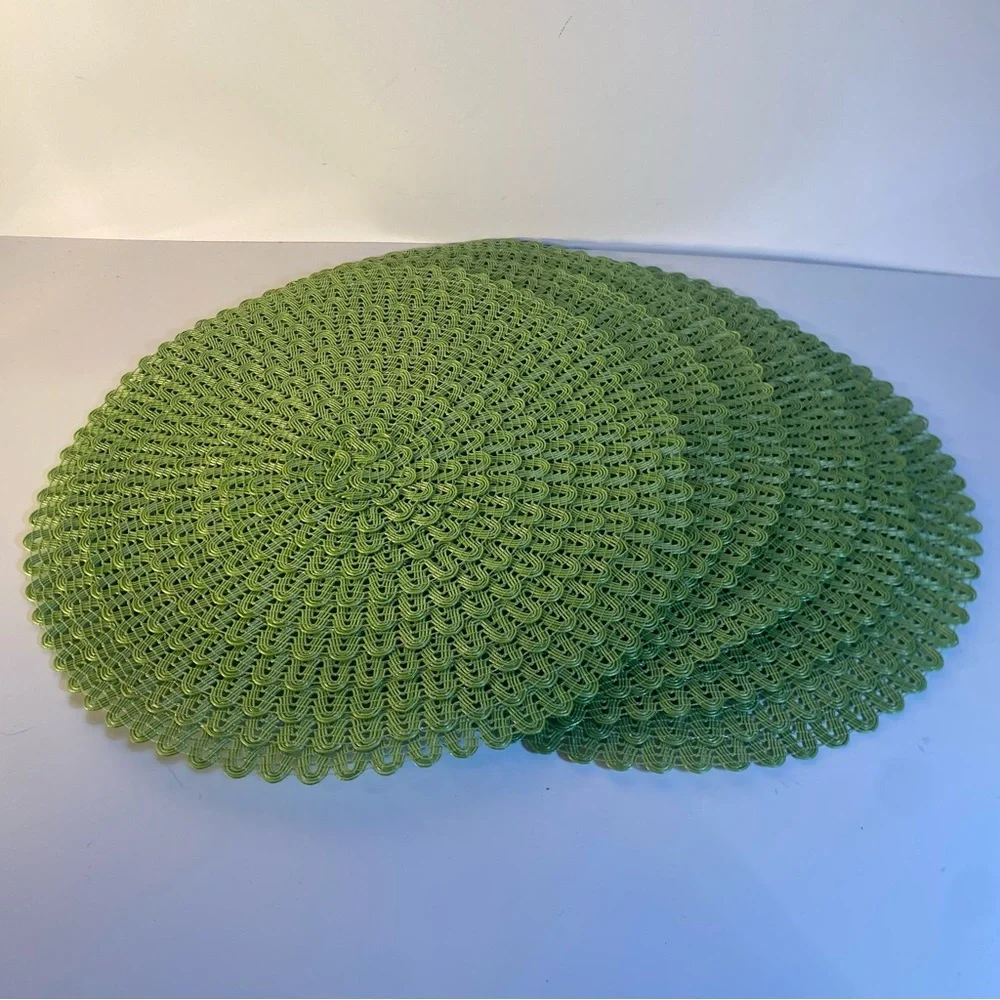 Set Of 6 Stain Resistant Polypropylene Crochet Round Placemats 15” Diameter